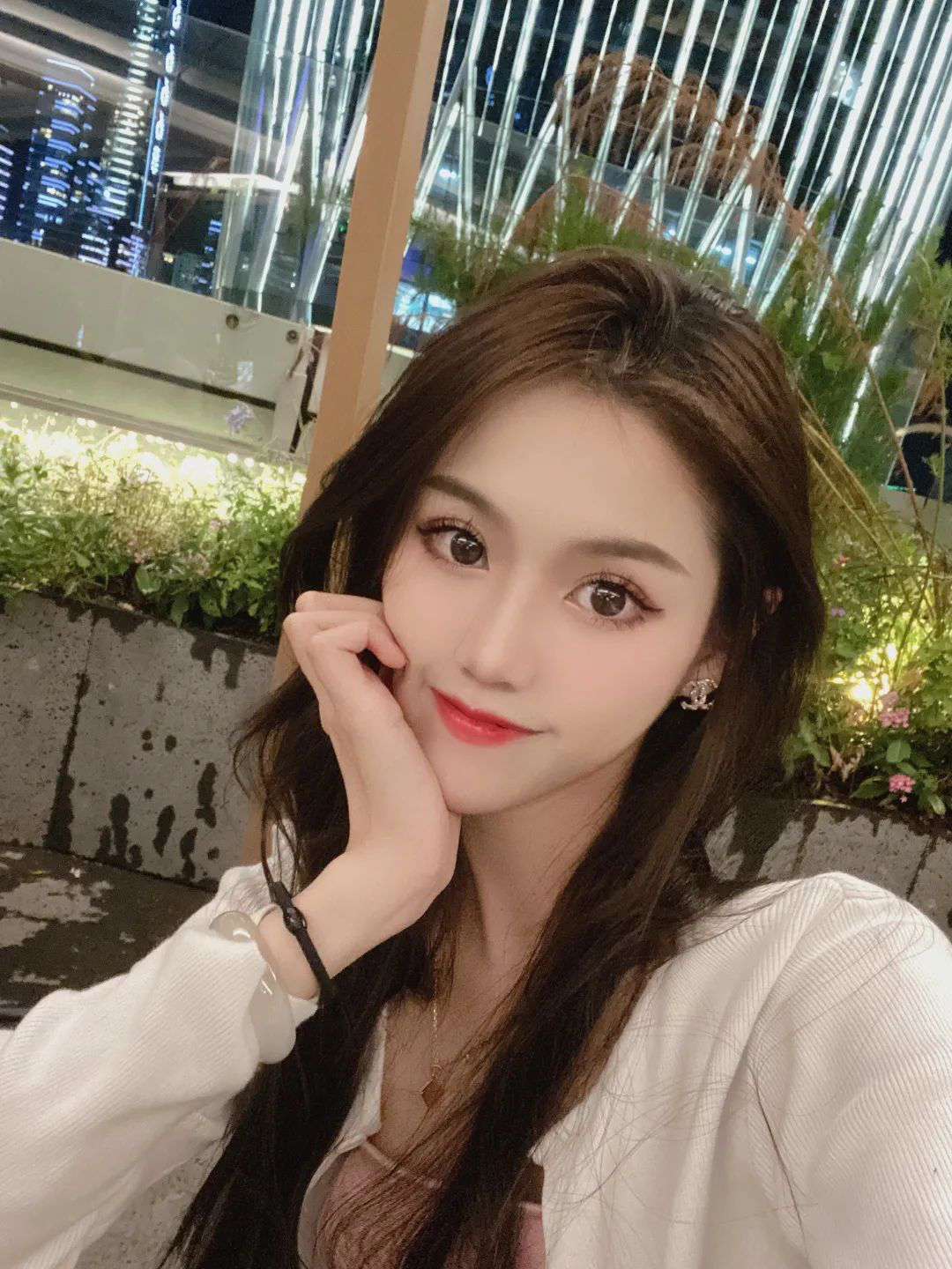 “”
